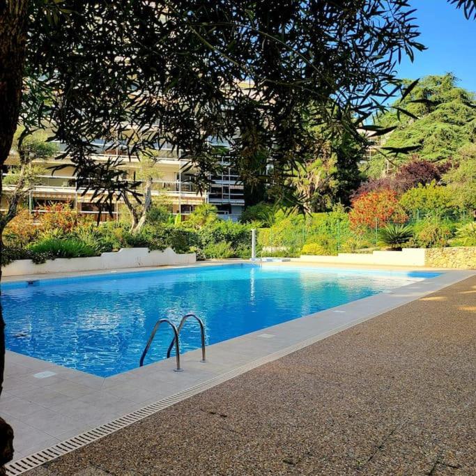 Grand Studio Localisation Ideale Antibes Exterior foto